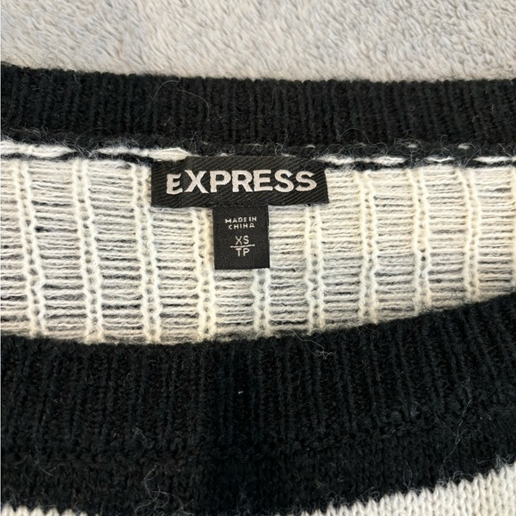 Express -3/4 Length Scalloped Aztec Sweater - Picture 3 of 3